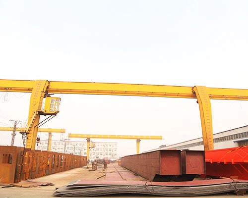 Method of assembly of gantry crane door frame