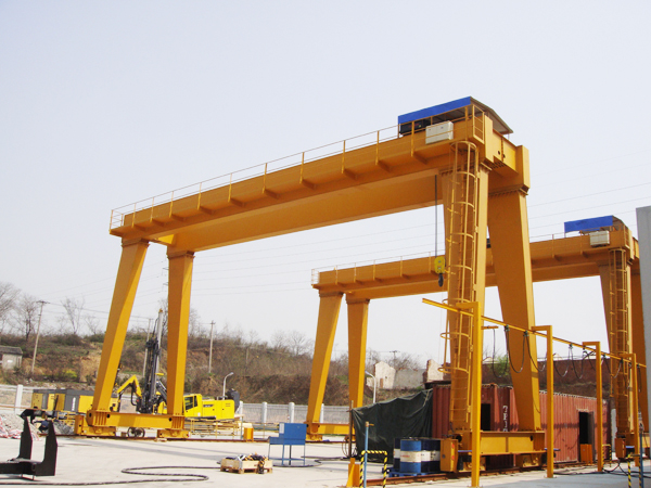 The use of hoisting machinery requirements