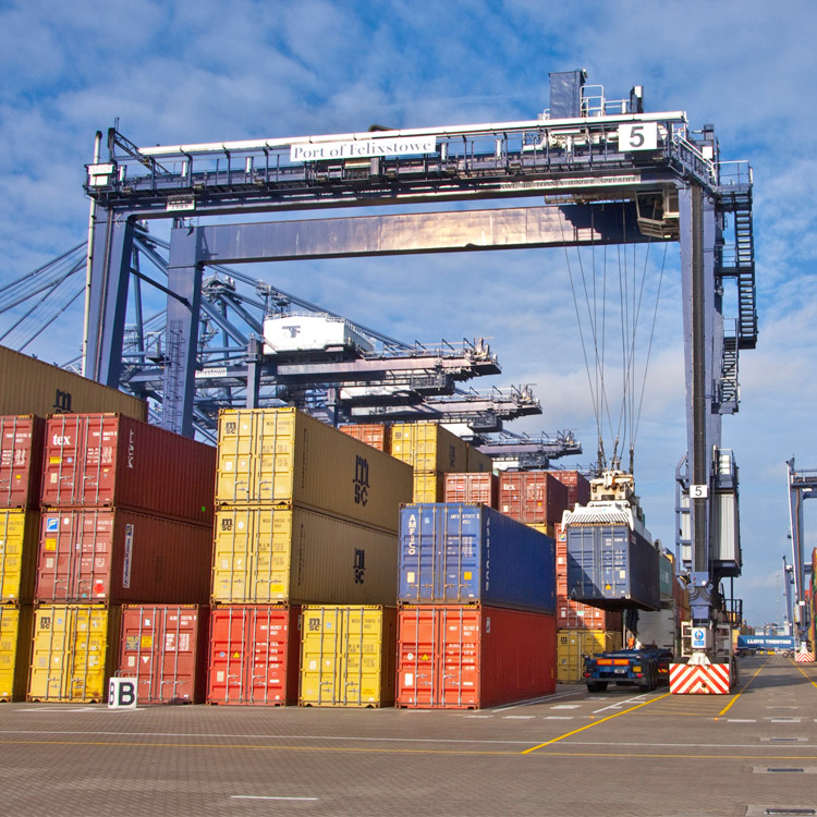 RMG rail model quayside container crane